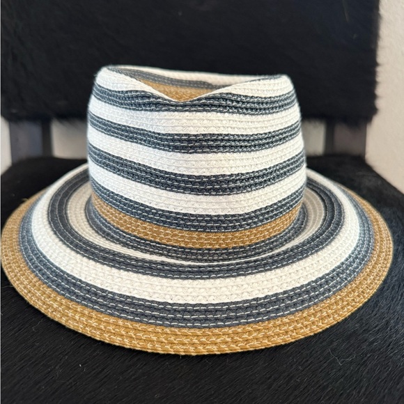 Eric Javits Straw Striped Bucket Hat - Picture 2 of 5